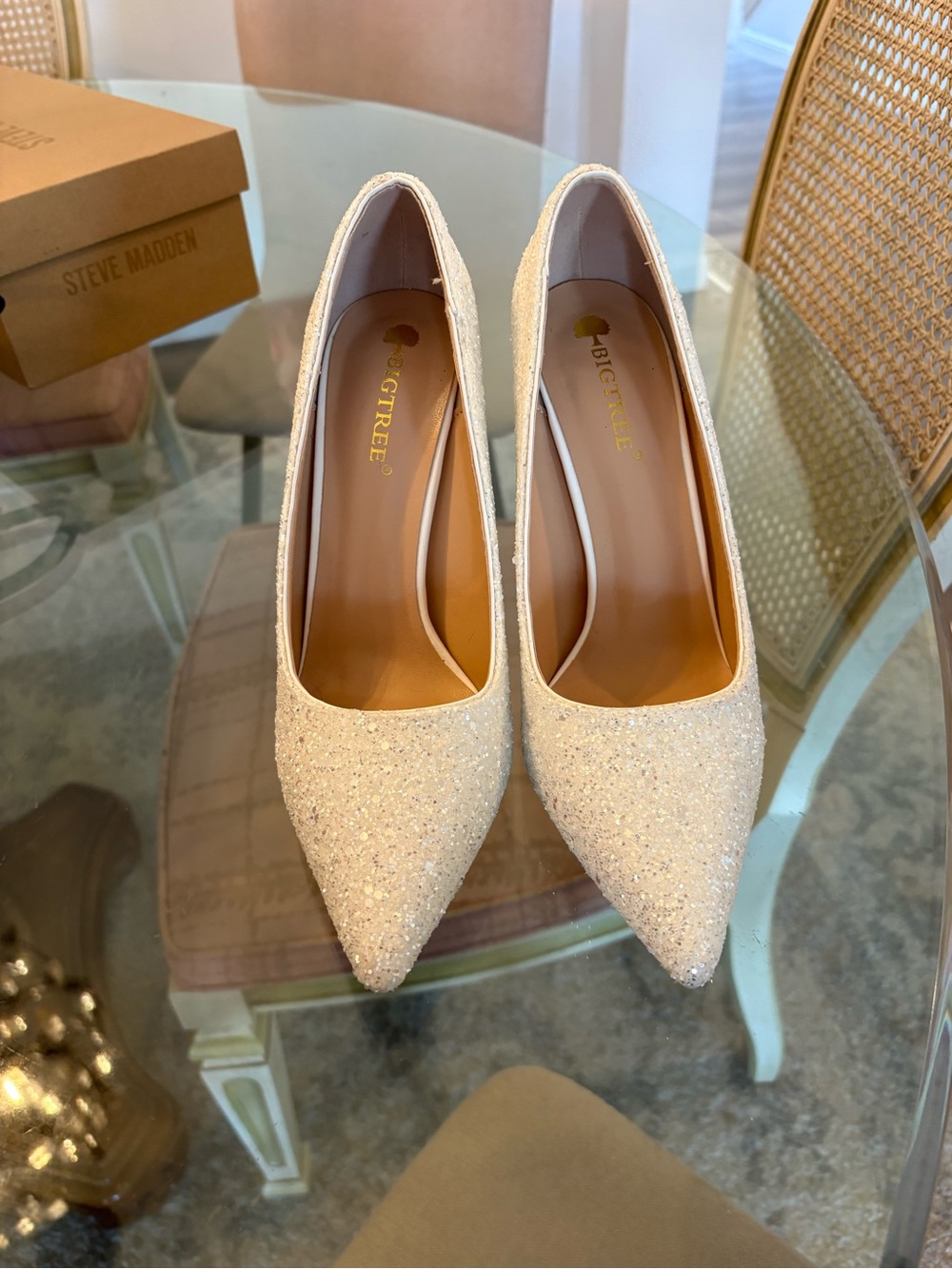 LacyTree Glitter Pointed Toe Pumps - Ivory